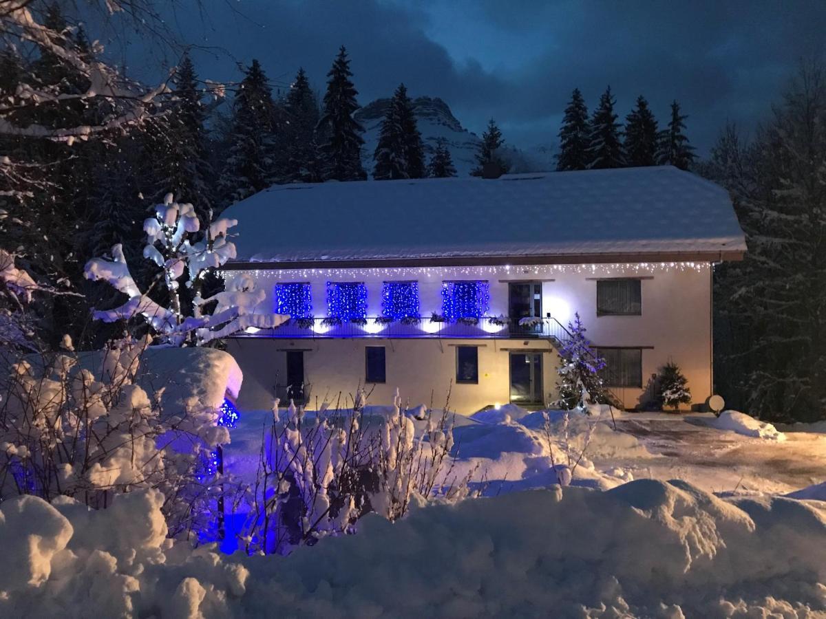 Le Moulin Des Olirics Vila Sallanches Exterior foto
