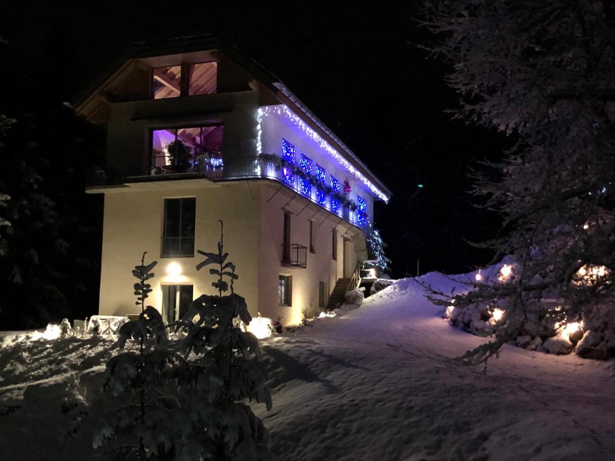 Le Moulin Des Olirics Vila Sallanches Exterior foto